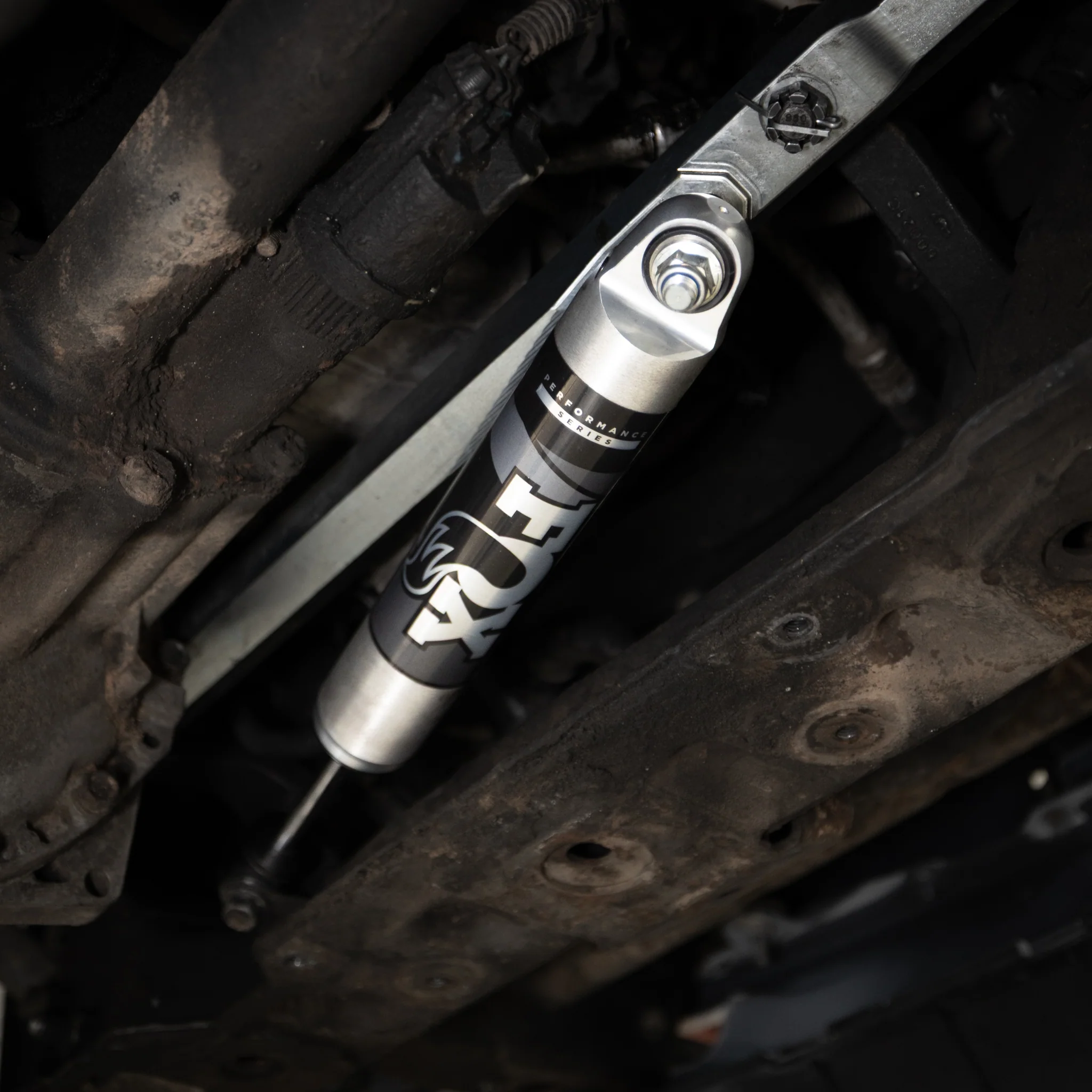 Fox 2.0 Steering Stabilizer for for 2001–2010 Chevy/GMC 2500HD/3500 - Image 2